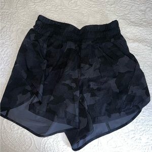 Lululemon Track That Mid-Rise Lined Short 5"